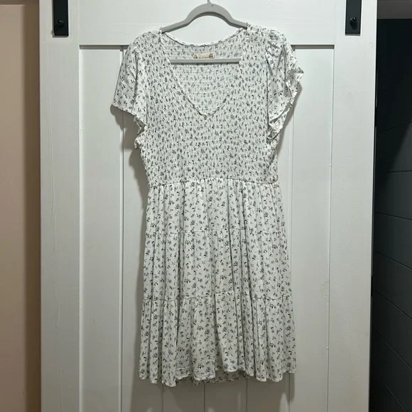 Altar'd State | Dresses | Womens Large Altard State White And Blue Floral  Dress With Fitted Detailing | Poshmark